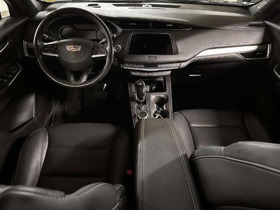 2023 Cadillac XT4 Premium Luxury