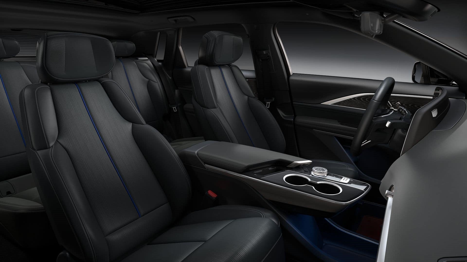 2025 Cadillac LYRIQ Luxury 2