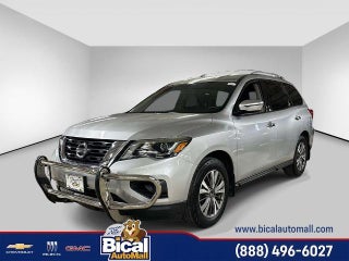 2017 Nissan Pathfinder S