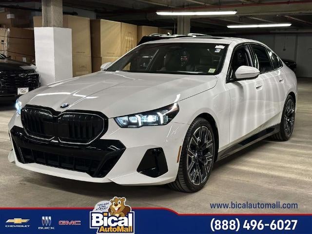 2024 BMW 530i 530i